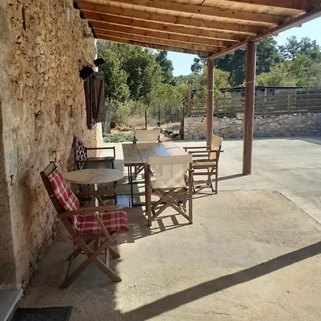 Tsitalia Cottage House Leonidio Exterior photo