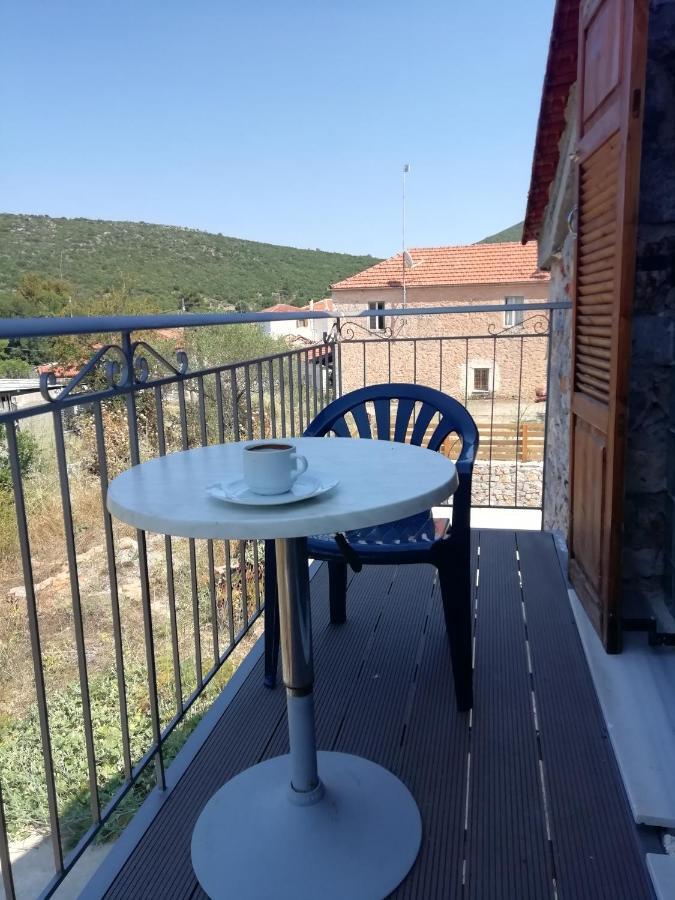 Tsitalia House *